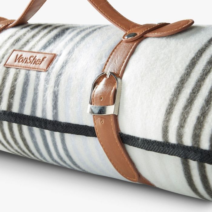 VonShef odeja za piknik 147 x 180cm črtasta