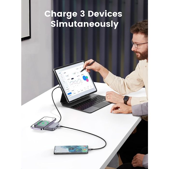 Ugreen magnetna baterija z zložljivim stojalom 10.000mAh PD 20w