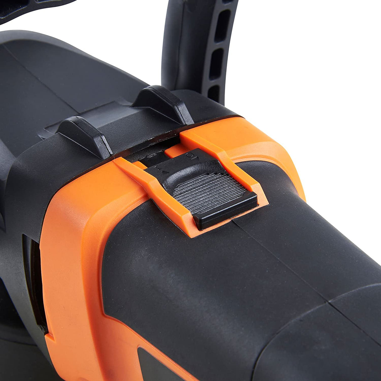 VonHaus ekscentrični polirni stroj z dodatki 3500023