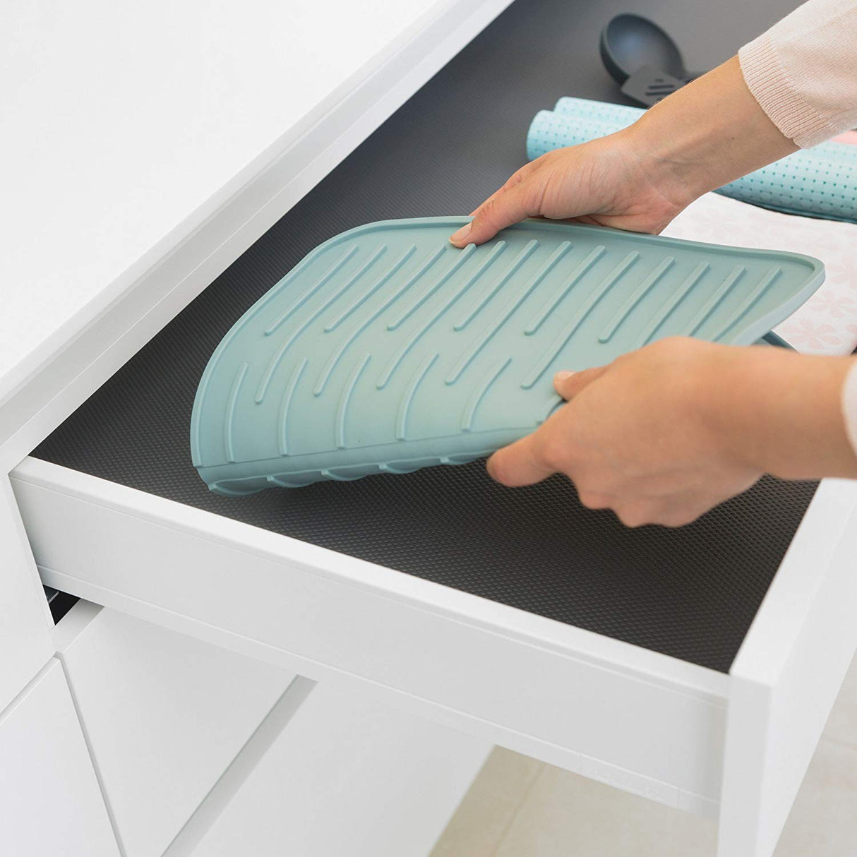 Brabantia silikonska podloga za sušenje posode mint