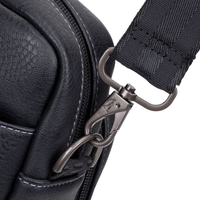 RivaCase usnjena torba za prenosnik 16 črna 8940