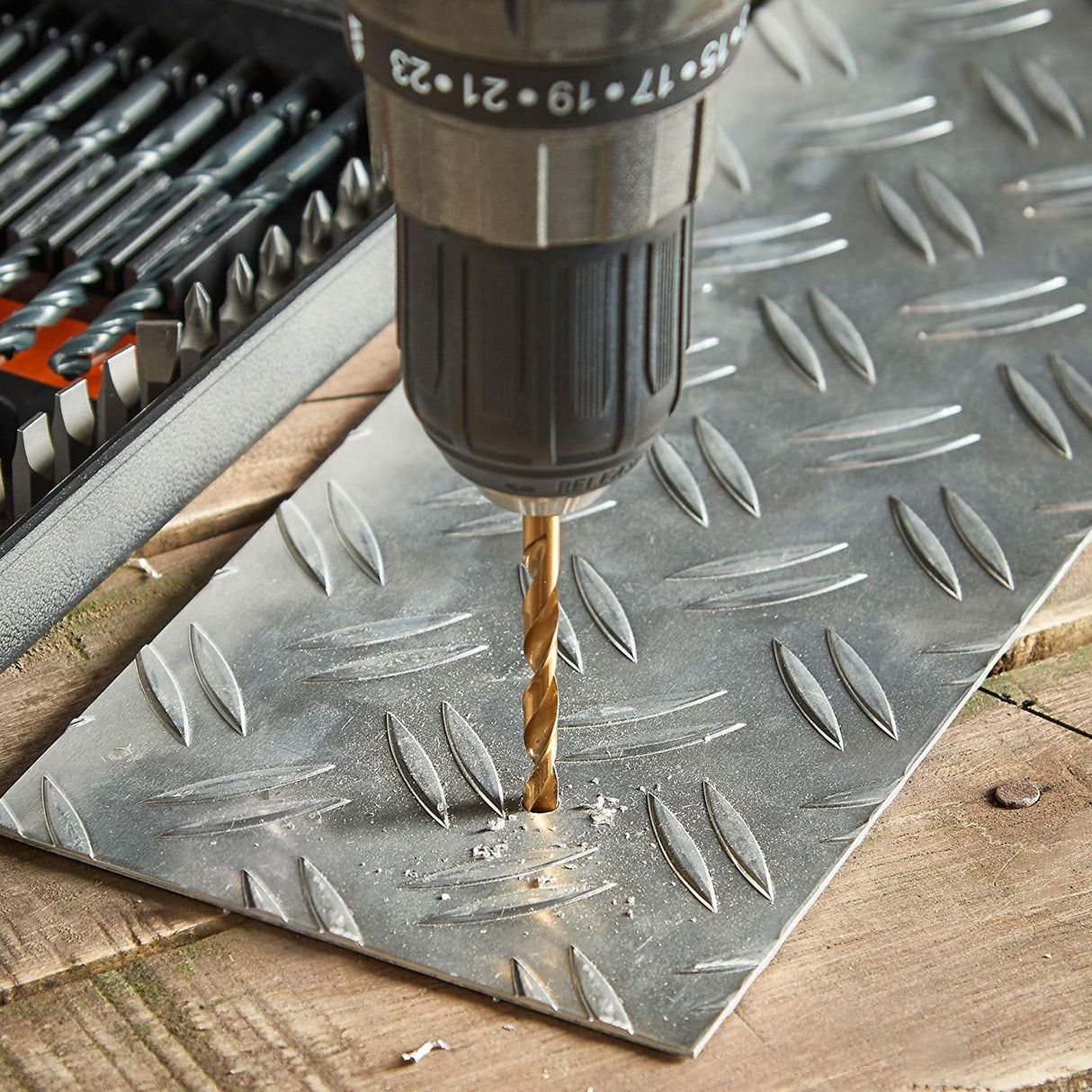 VonHaus 246 delni set orodja za vrtanje