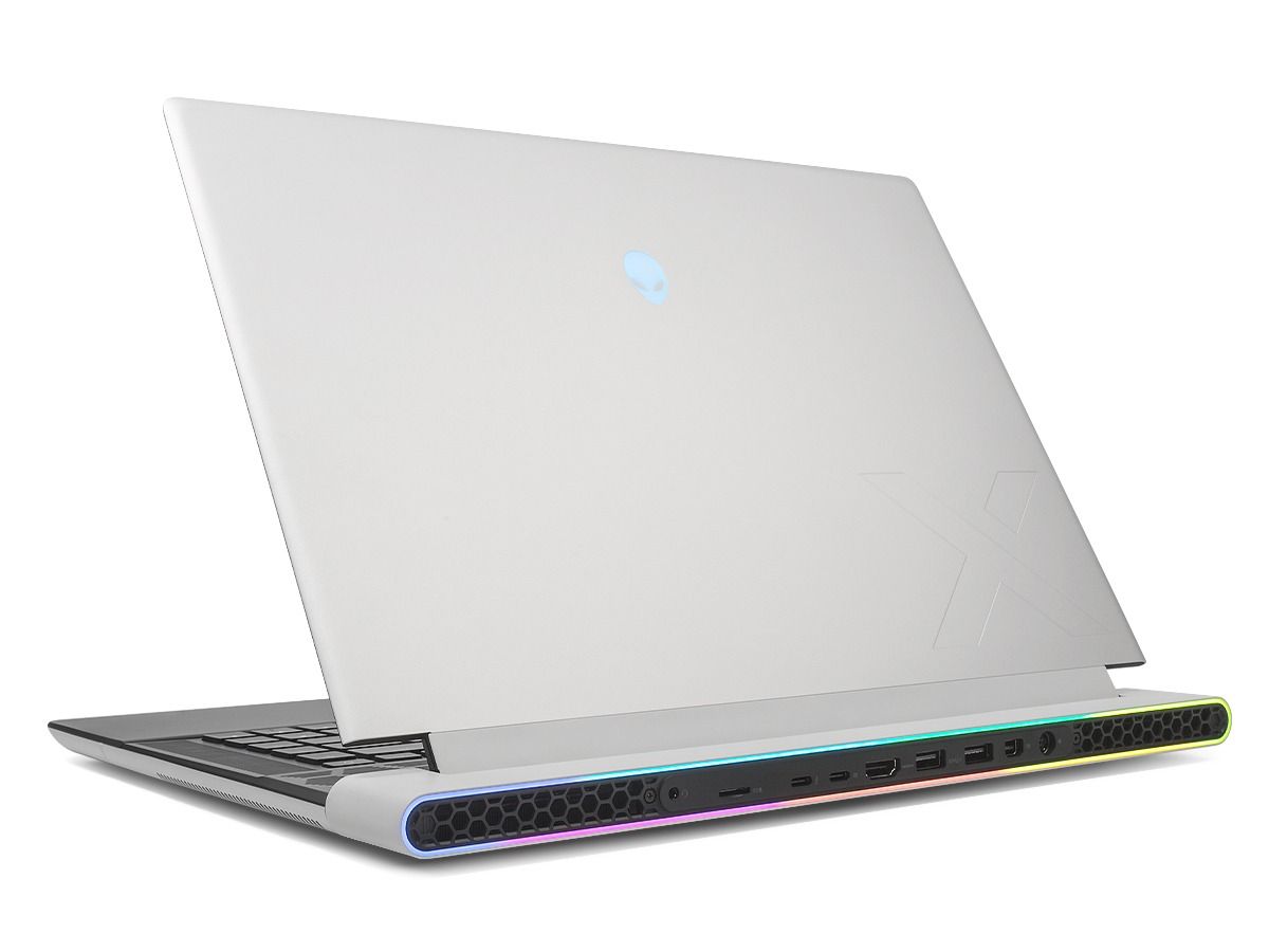 Prenosnik Alienware x16 R2, Ultra 9 185H, 32GB, 1TB, RTX 4080, QHD+, 240Hz, Windows 11 Home