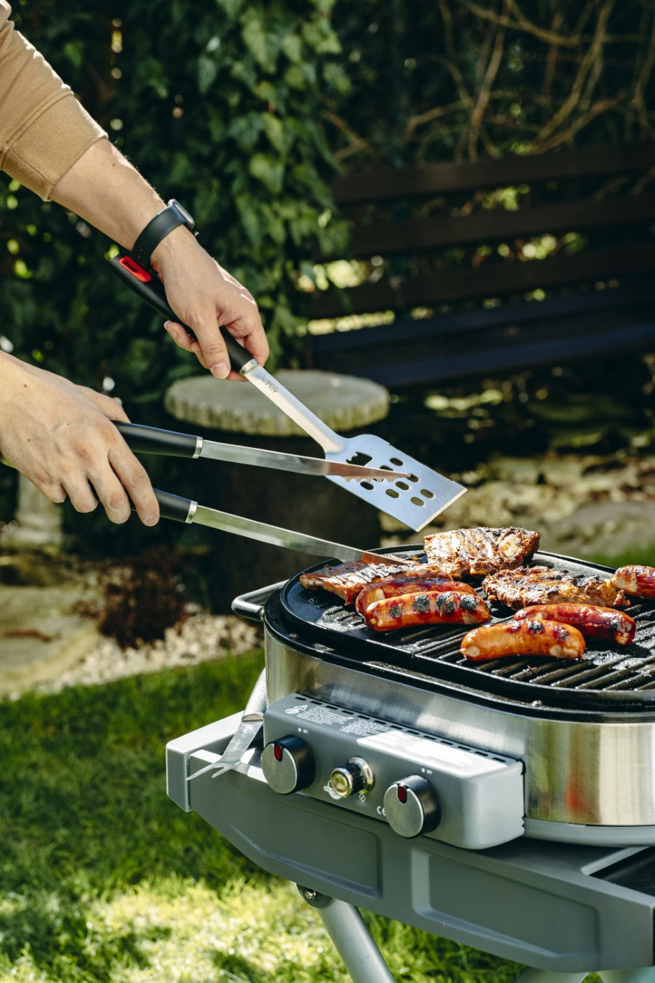 Adler Set žar pripomočkov – nerjaveče jeklo s prenosnim etuijem