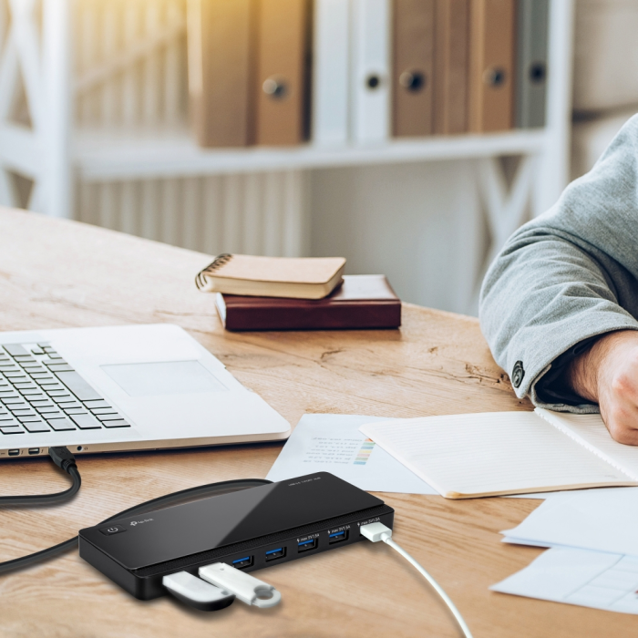 TP-LINK UH700 7 portni USB 3.0 hub