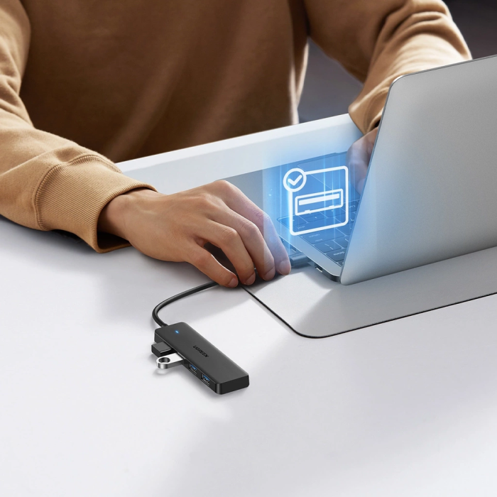 Ugreen 4-portni USB 3.0 hub - 1M