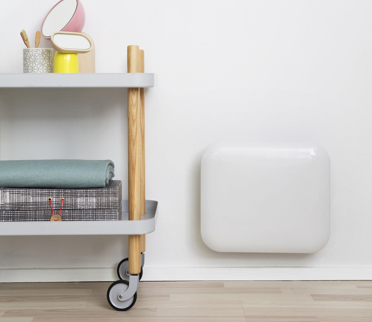 MILL panelni konvekcijski radiator 250W jeklo IB250