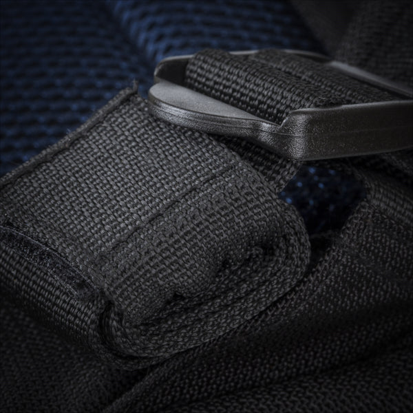 RivaCase ECO nahrbtnik za prenosnik 17.3" ČRN 8460