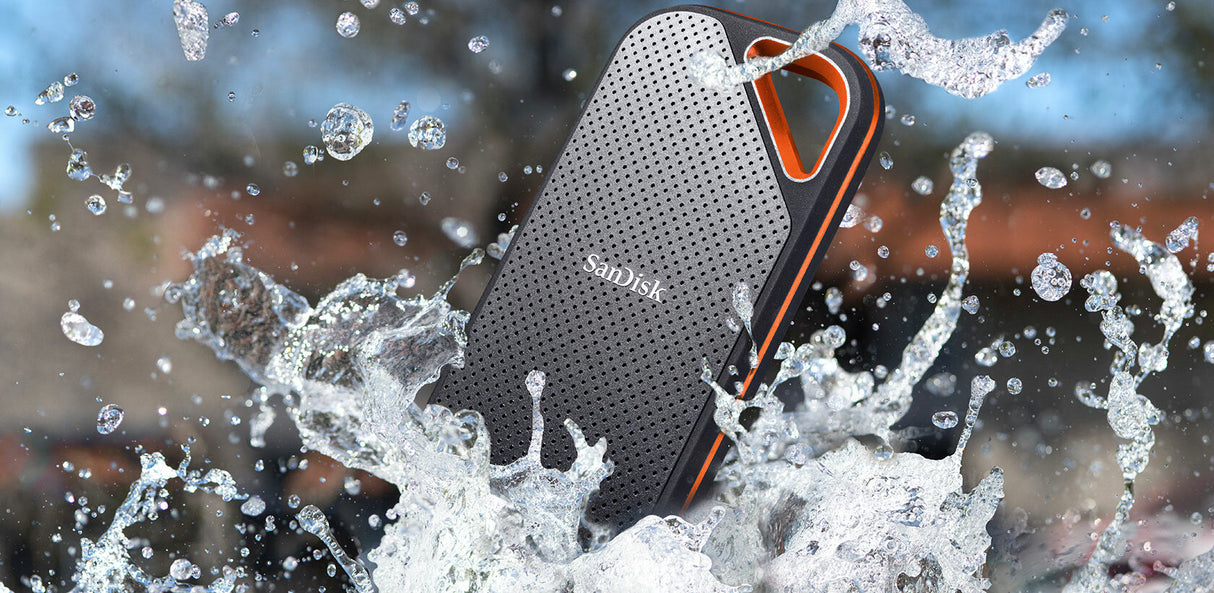 SanDisk Extreme PRO 4TB Portable SSD - Read/Write Speeds up to 2000MB/s, USB 3.2 Gen 2x2