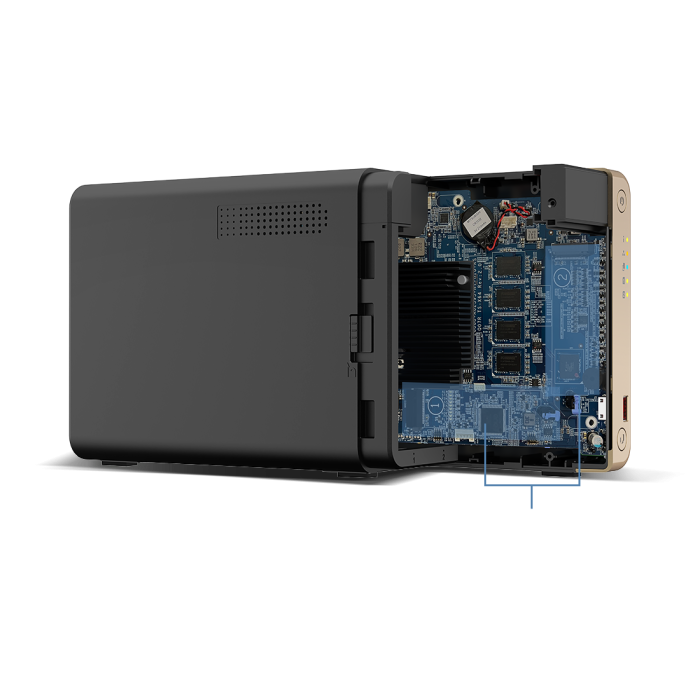 QNAP NAS strežnik za 2 diskA, 8GB ram, 2,5GbE mreža