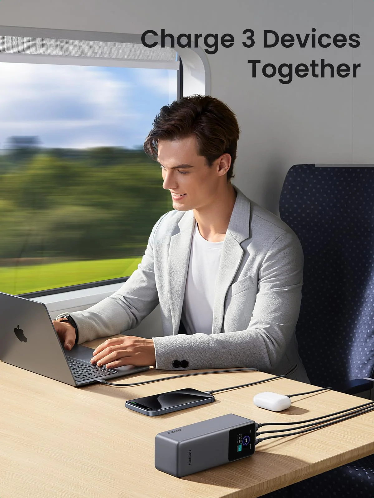 Ugreen prenosna polnilna baterija 25.000mAh, 200W s pametnim digitalnim zaslonom