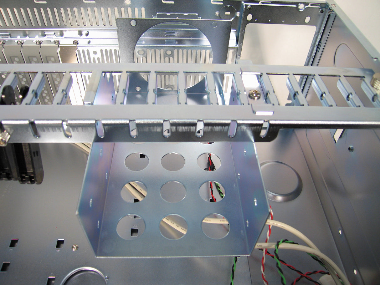 Chieftec 4U rack ohišje za strežnik 4U UNC-410S-B-U3 400W