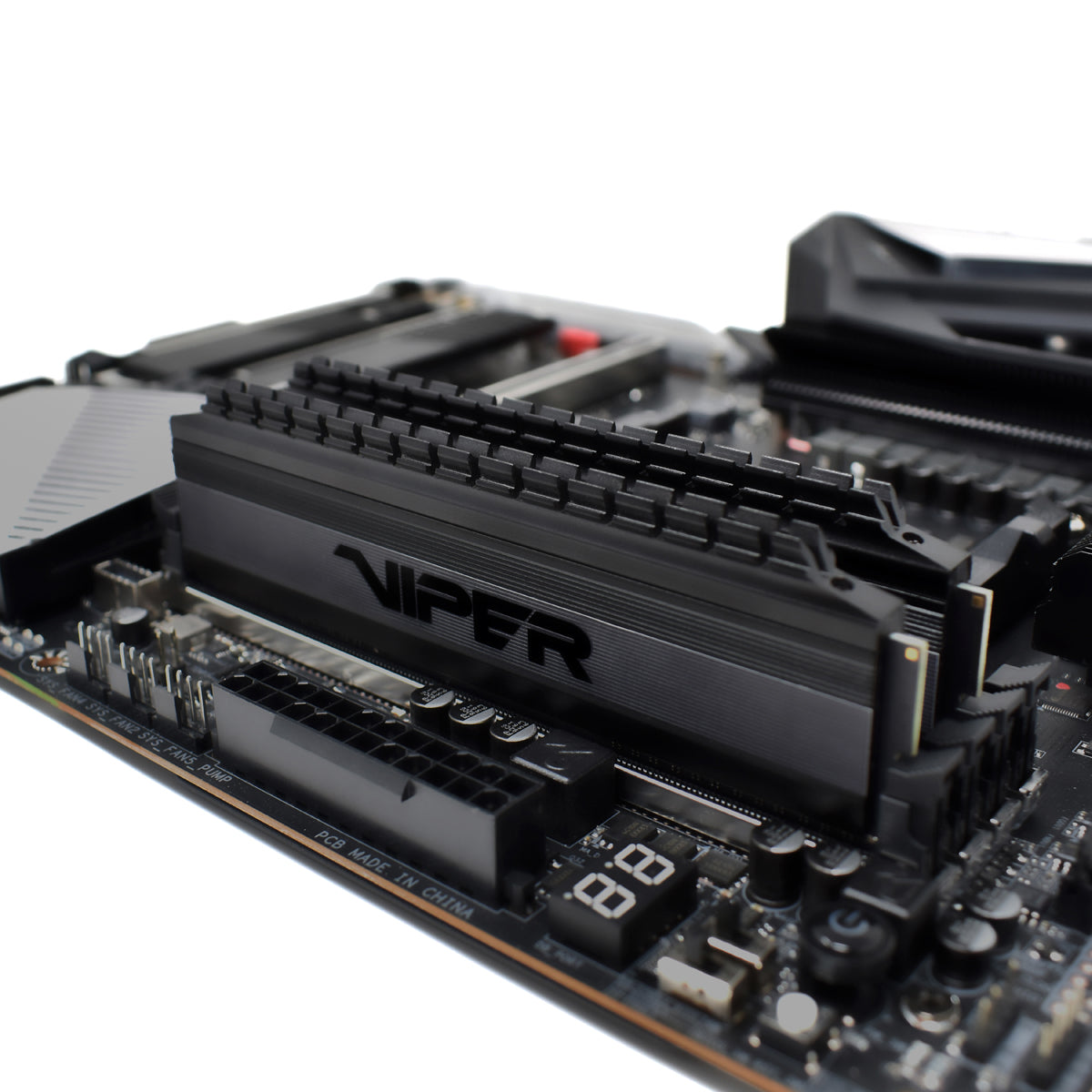 Patriot Viper 4 Blackout Kit 64GB (2x32GB) DDR4-3200 DIMM PC4-25600 CL16, 1.35V