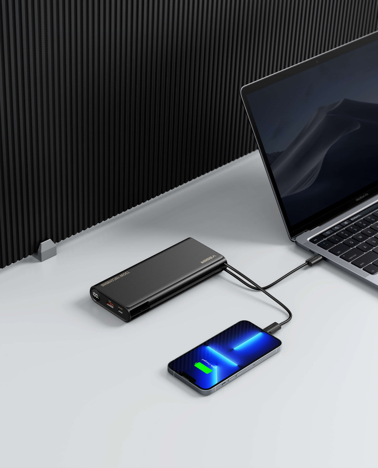 VEGER prenosna baterija TC130 25000 mAh, črna