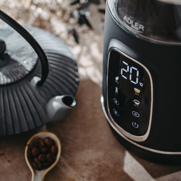 Adler Električni grelnik vode iz stekla z LED zaslonom in nastavitvijo temperature, 1,7 l