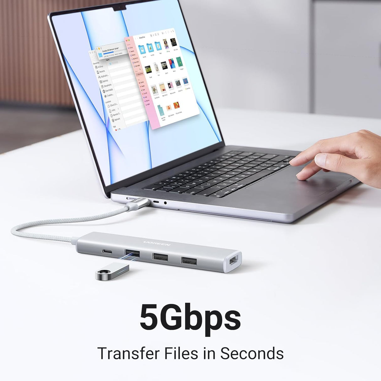 Ugreen Revodok USB-C Hub 5-v-1, 100W PD, bel