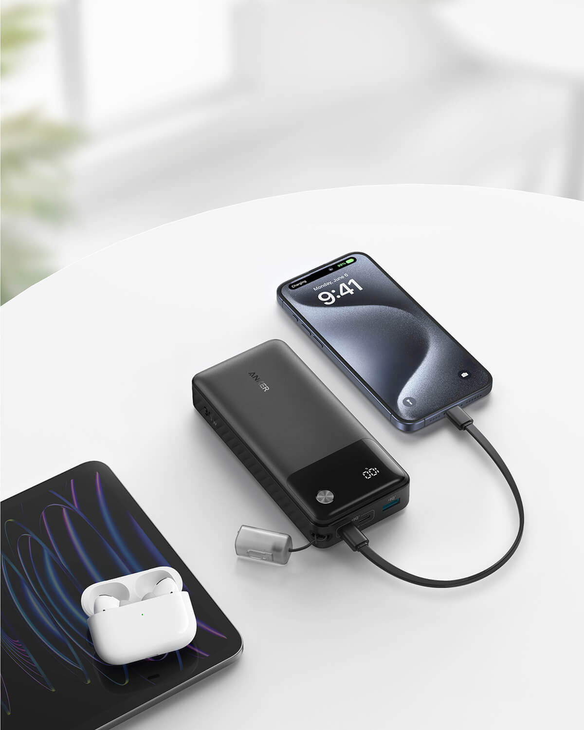 Anker Powerbank 20000 mAh, 30W s priloženim USB-C kablom, črn