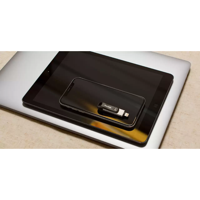 SanDisk 64GB iXpand USB-A/Lightning 3.0 USB ključ