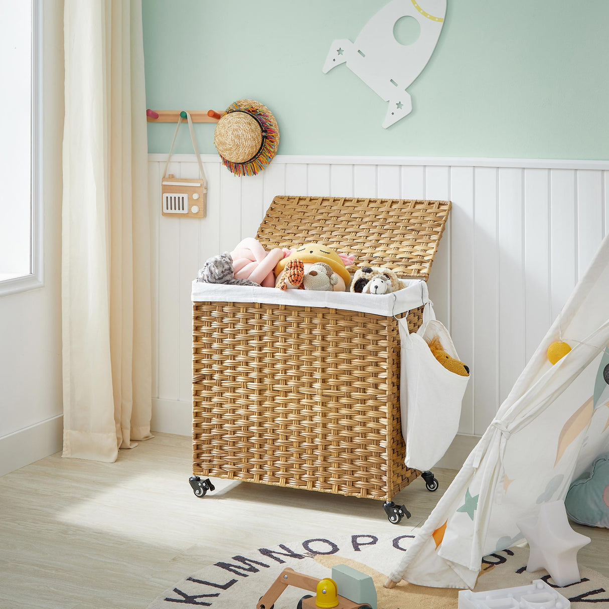 SONGMICS Košara za perilo Bamboo 66 x 33 x 60 cm NARAVNA, LCB363N01