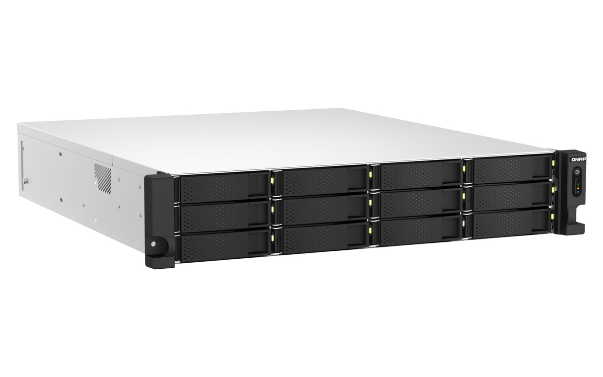 QNAP NAS strežnik za 18 diskov, ram 32GB ECC, mreža 10gbE