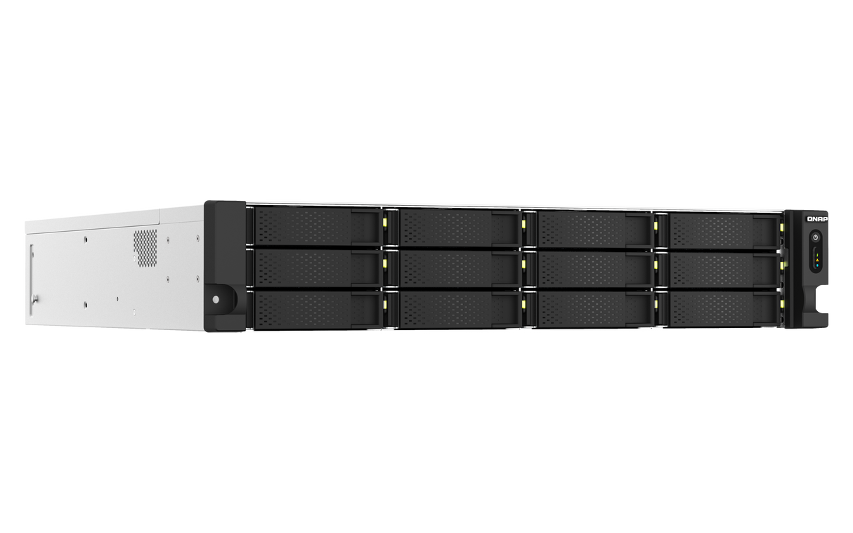 QNAP NAS strežnik za 18 diskov, ram 32GB ECC, mreža 10gbE
