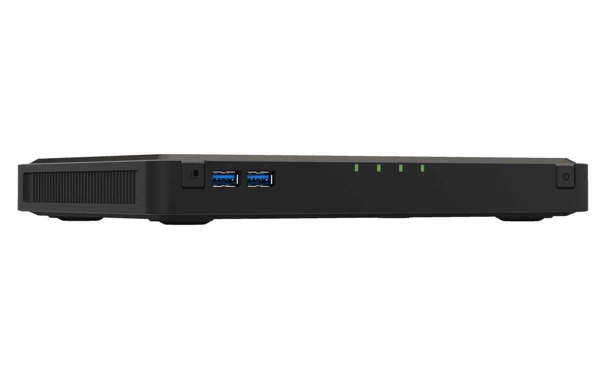 QNAP NAS za 4x NVMe SSD, 8GB ram, 2x 2,5Gb mreža